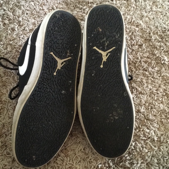 Men’s Nike Air Jordan - Picture 3 of 4